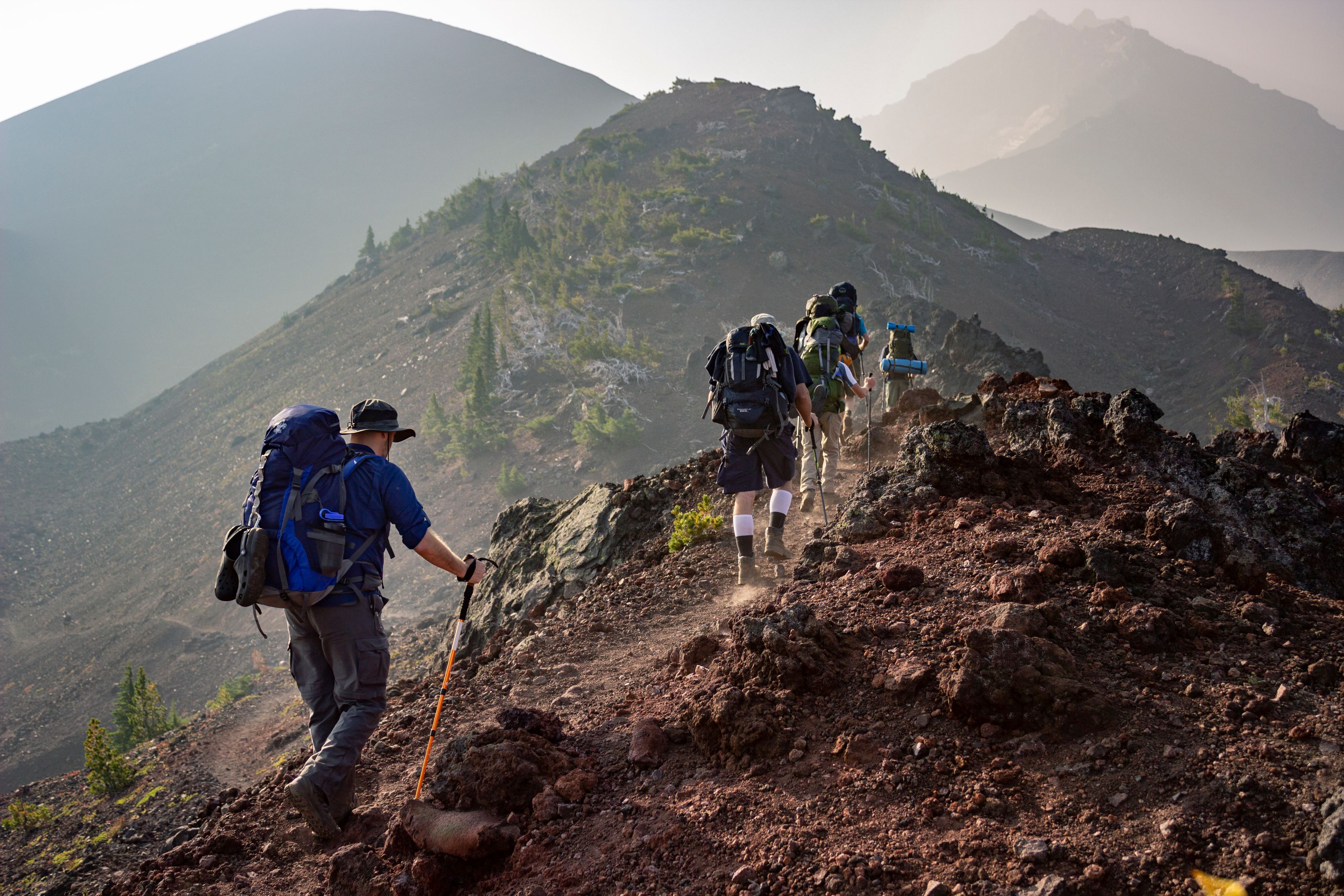 Serpentinen einer hochgelegenen Alpenstraße